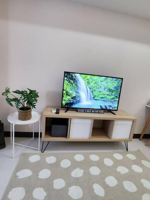 Cosy Executive 1 Bedroom Uptown Parksuites Ultra Fast Internet Manila Luaran gambar