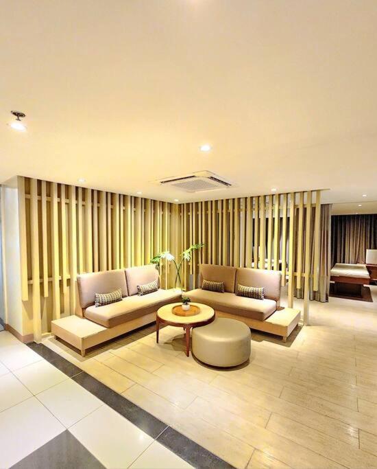 Cosy Executive 1 Bedroom Uptown Parksuites Ultra Fast Internet Manila Luaran gambar